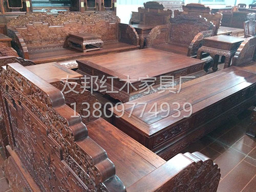 荷花寶坐沙發(fā)