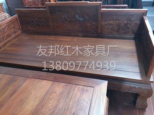 財源滾滾羅漢床