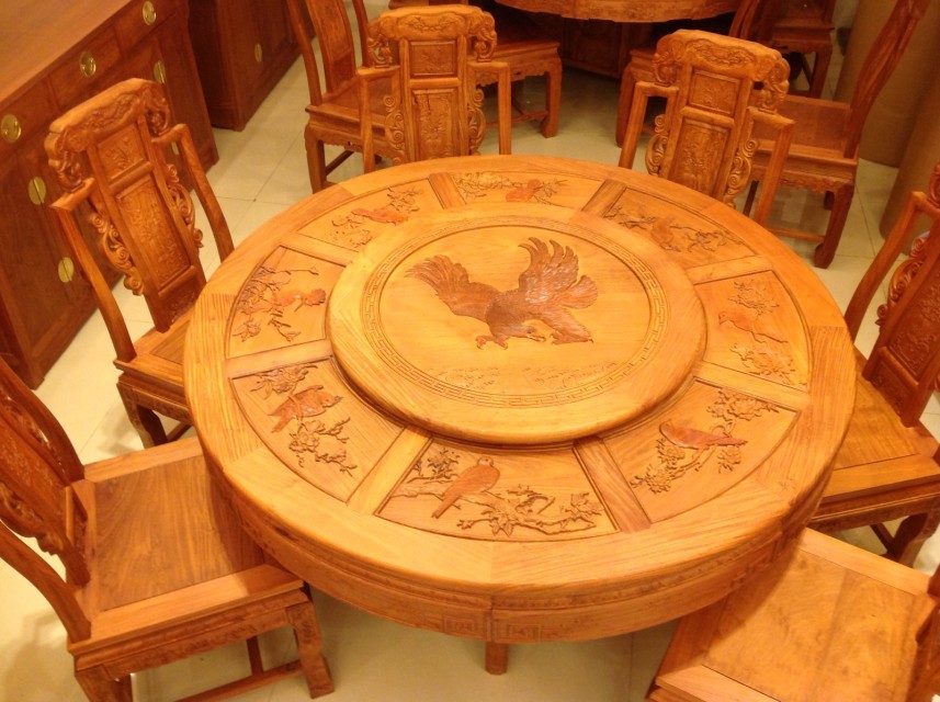 1.38精雕象頭椅圓臺(tái)