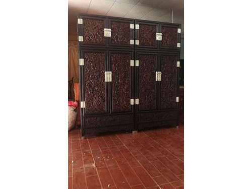 大紅酸枝頂箱龍柜  材質(zhì)：交趾黃檀